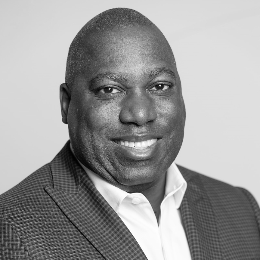 headshot of marvin vines